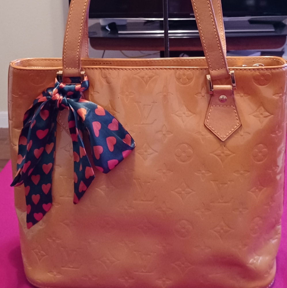 LOUIS VUITTON HOUSTON TOTE BAG.